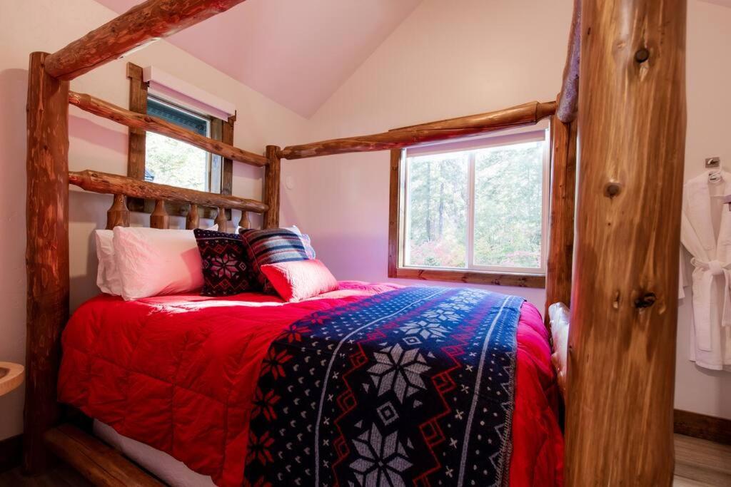 Willa Ski Chalet A Cozy Little Cabin In The Woods Near Lake Wenatchee Leavenworth Zewnętrze zdjęcie